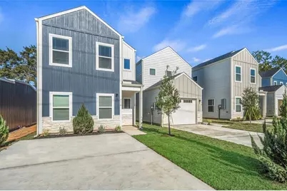 716 W Dallas Street, Conroe, TX 77301 - Photo 1