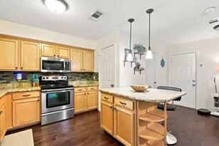 1913 Driftwood Ln, Galveston, TX 77551 - Photo 10