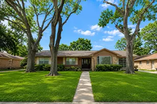 426 Shadow Creek Dr, El Lago, TX 77586 - Photo 1