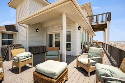 4230 Maison Rouge Court, Galveston, TX 77554 - Photo 10