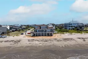 4230 Maison Rouge Ct, Galveston, TX 77554 - Photo 6