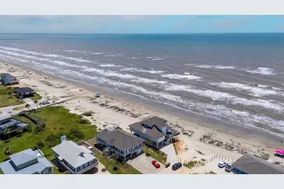 4230 Maison Rouge Court, Galveston, TX 77554 - Photo 4