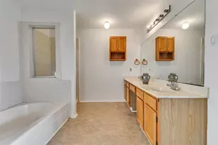 13714 Chancery Rd, Houston, TX 77034 - Photo 12