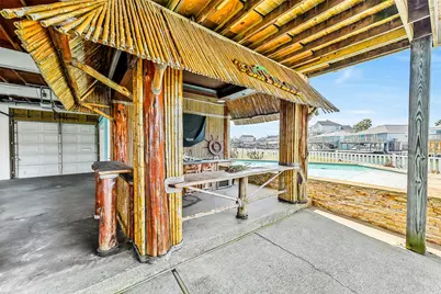 1326 Hawaii Drive, Tiki Island, TX 77554 - Photo 38