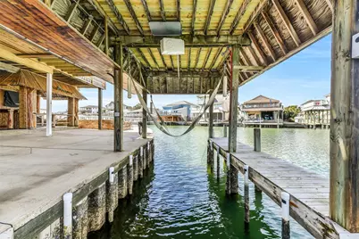 1326 Hawaii Drive, Tiki Island, TX 77554 - Photo 34
