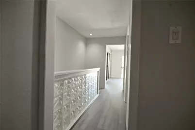 5056 Glenmont Drive, Houston, TX 77081 - Photo 26