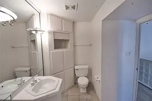 5056 Glenmont Dr, Houston, TX 77081 - Photo 24