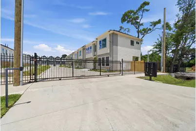 8904 Knoll Leaf Drive, Houston, TX 77080 - Photo 30