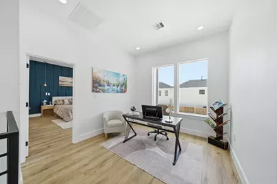 8904 Knoll Leaf Drive, Houston, TX 77080 - Photo 14