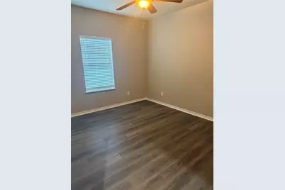 314-2 N Ormsby Street #314, Alvin, TX 77511 - Photo 10
