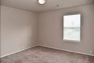 13600 Breton Ridge St, Houston, TX 77070 - Photo 32