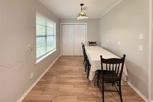 315 Pine St, Lake Jackson, TX 77566 - Photo 12