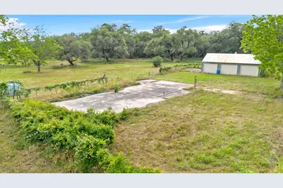 4882 E US Highway 90A, Alleyton, TX 78935 - Photo 12