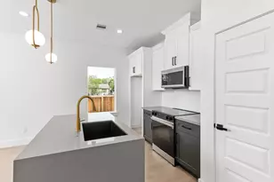 2316 McKee St, Houston, TX 77009 - Photo 14