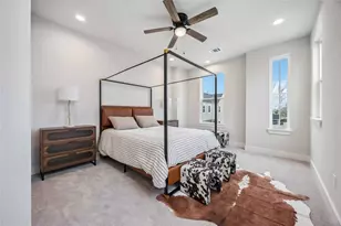 324 Charlock St St, Houston, TX 77022 - Photo 12