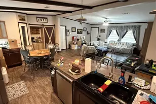 178 Commanche Dr, Onalaska, TX 77360 - Photo 14