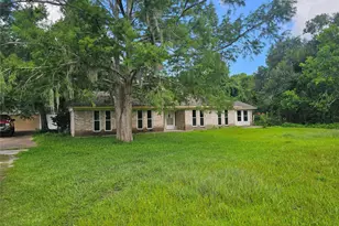 132 Otter Trail, Lake Jackson, TX 77566 - Photo 1