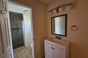 132 Otter Trail, Lake Jackson, TX 77566 - Photo 14