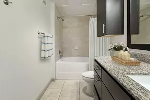 206 McGowen St, Houston, TX 77006 - Photo 4