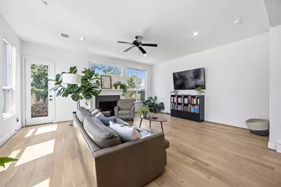 723 W 16th Street, Houston, TX 77008 - Photo 6