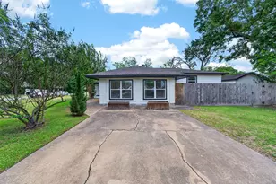 4719 Nina Lee Ln, Houston, TX 77092 - Photo 36