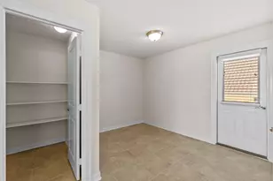 14 W Oaks Dr, Pasadena, TX 77058 - Photo 20