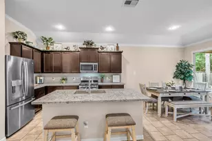 34 Sawbridge Cir, Spring, TX 77389 - Photo 10