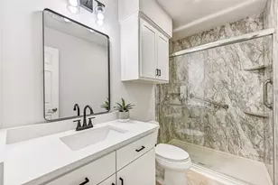 13611 Apple Knoll Ct, Houston, TX 77059 - Photo 22