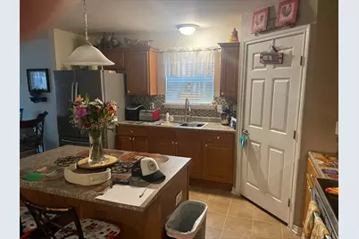 504 16th Avenue N, Texas City, TX 77590 - Photo 4