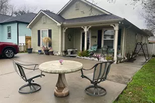 504 16th Ave N, Texas City, TX 77590 - Photo 1