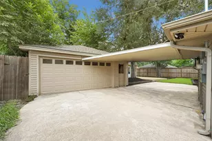 11306 Valley Spring Dr, Houston, TX 77043 - Photo 46