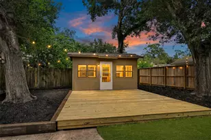 11306 Valley Spring Dr, Houston, TX 77043 - Photo 38