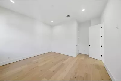 1322 Lawrence Street, Houston, TX 77008 - Photo 18