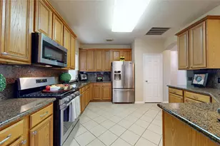 9507 Hanging Moss Trail, Houston, TX 77064 - Photo 14