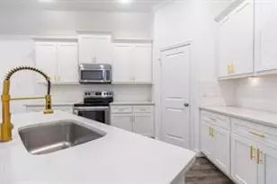 3002 Arkansas Ave, League City, TX 77573 - Photo 6