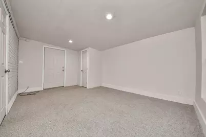 2703 Knotty Oaks Trail, Houston, TX 77045 - Photo 32