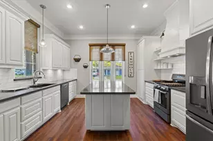 1022 McArthur Dr, Port Neches, TX 77651 - Photo 10