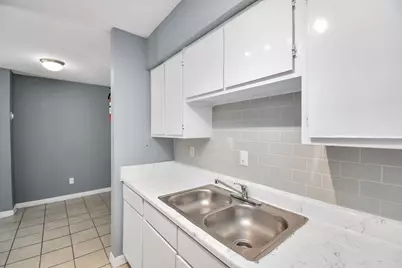 5959 Bonhomme Road #239R, Houston, TX 77036 - Photo 10