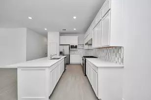 27443 Sunterra Village Dr, Katy, TX 77493 - Photo 14