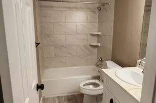 10735 Parkland Woods Dr, Sugar Land, TX 77498 - Photo 12