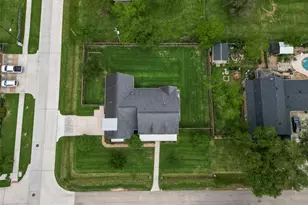 2401 Cunningham Dr, Pearland, TX 77581 - Photo 10