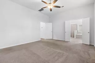 121 N Cadence Hills Loop, Conroe, TX 77318 - Photo 26