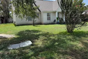 1025 Zach Rd, Hempstead, TX 77445 - Photo 2