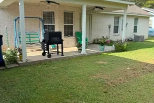 1025 Zach Rd, Hempstead, TX 77445 - Photo 10