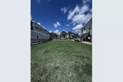 2112 Fenwood Street, Kemah, TX 77565 - Photo 2