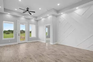 1220 Appaloosa Cir, Angleton, TX 77515 - Photo 14