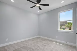 1220 Appaloosa Cir, Angleton, TX 77515 - Photo 8
