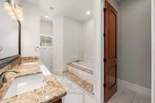 2022 Sabine St, Houston, TX 77007 - Photo 8