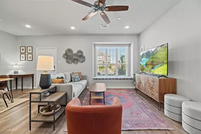 8001 Scanlan Trail, Missouri City, TX 77459 - Photo 4