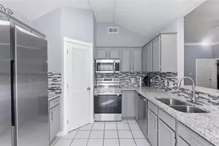 13 Westwood Dr, Huntsville, TX 77320 - Photo 14